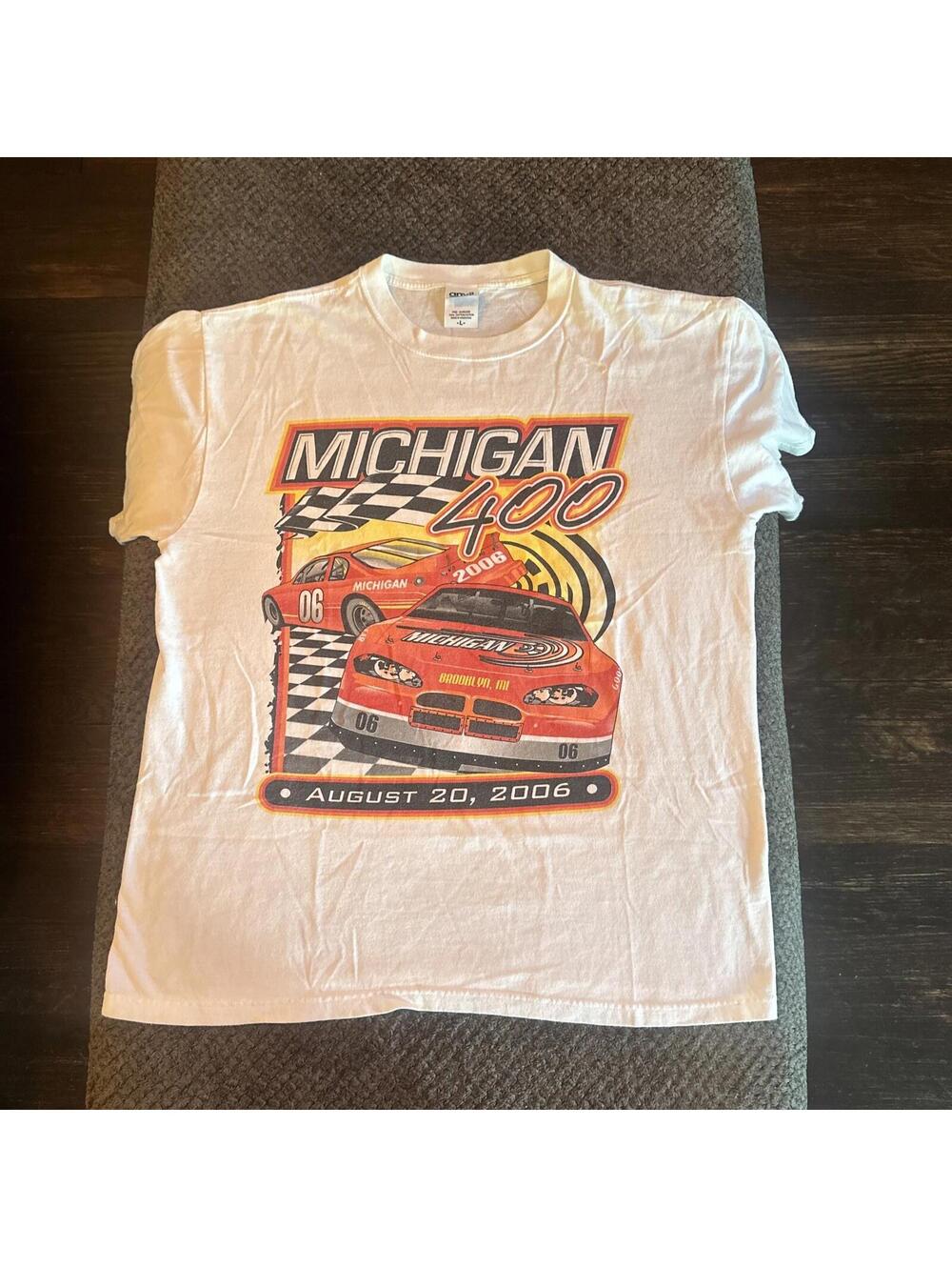 2006 Anvil White Graphic T Shirt Large Michigan 400 Nascar Adult Racing